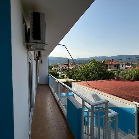Island Apartments Nea Vrasna Bagian luar foto