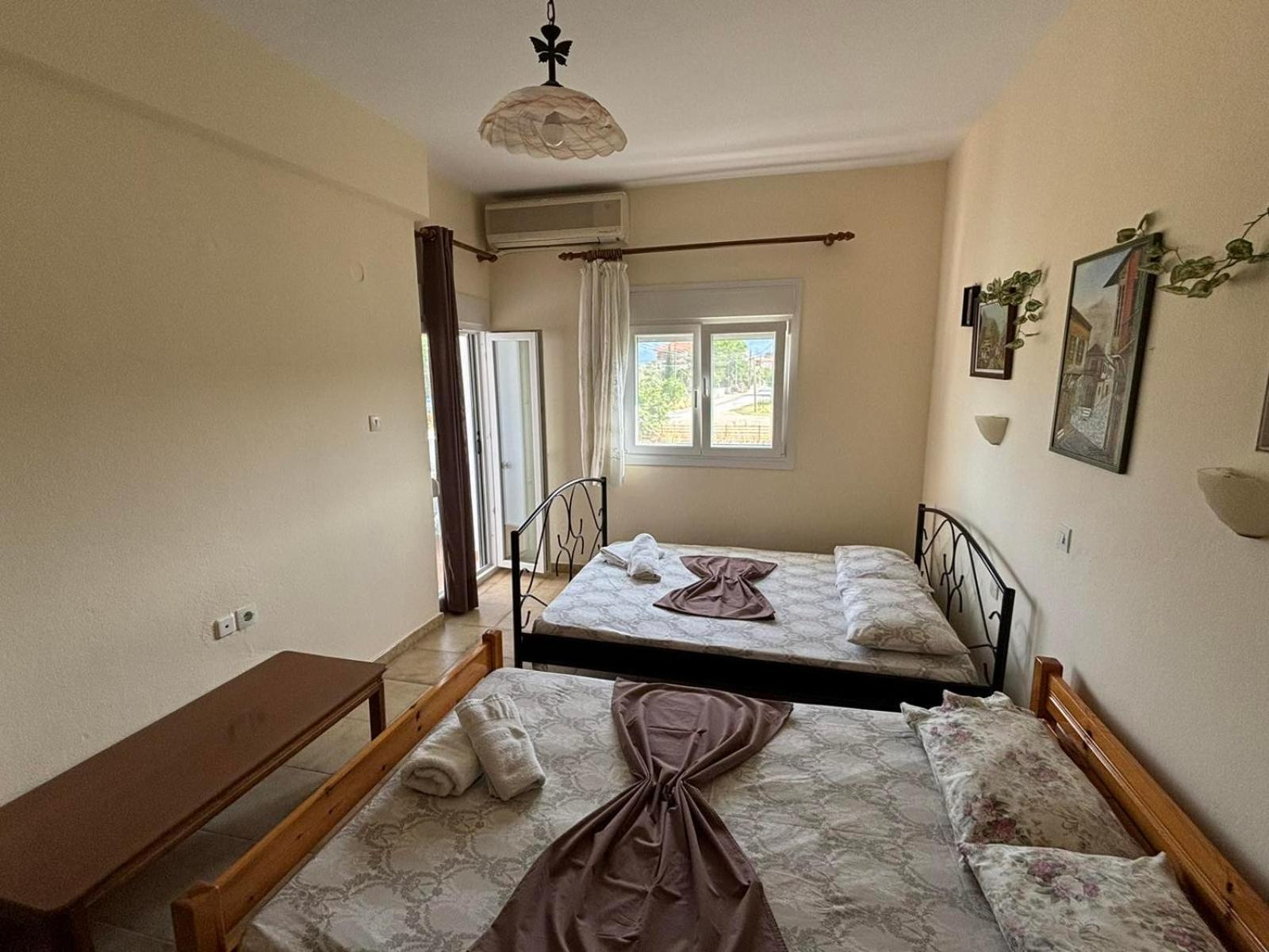 Island Apartments Nea Vrasna Bagian luar foto